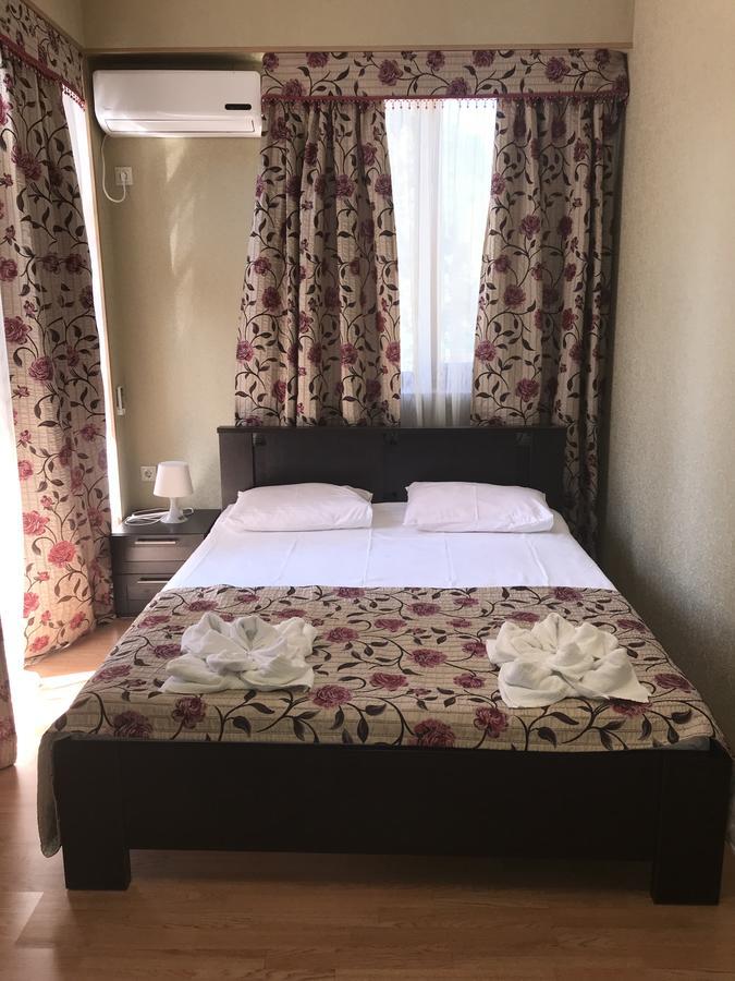 Lernest Hotel New Athos Esterno foto